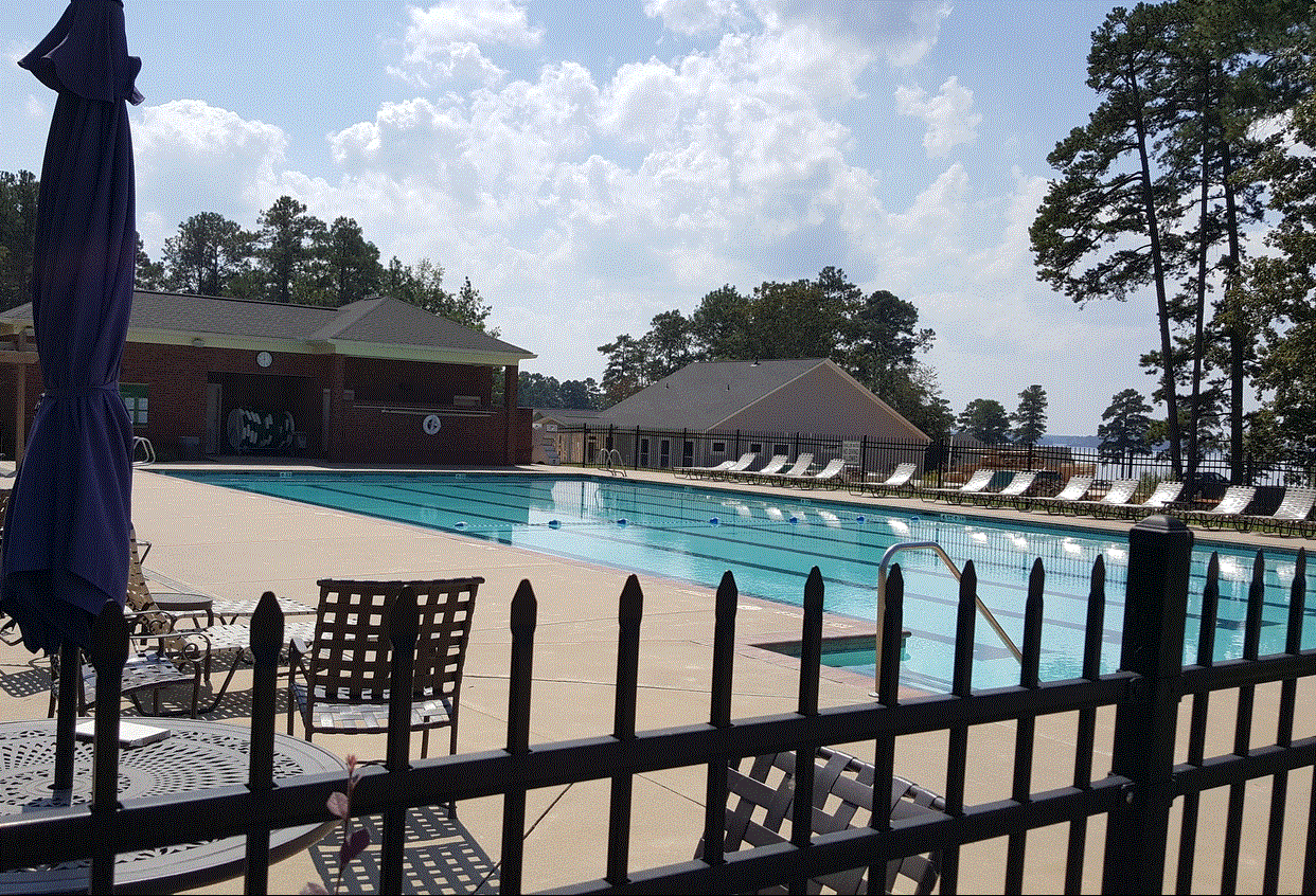 pool-deck